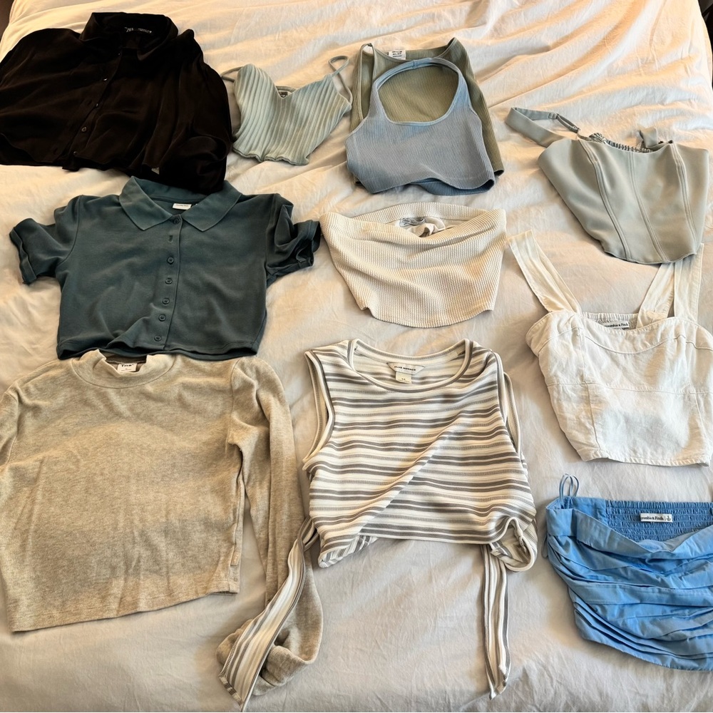 BUNDLE Aritzia, A & F, plus more Women's Tops crop tops